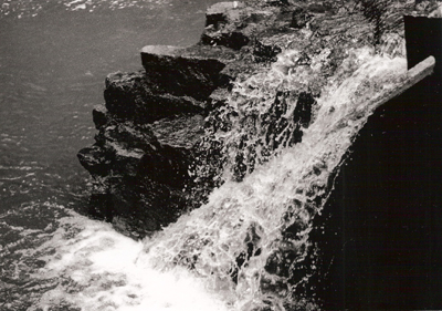 marine-rushing-water2